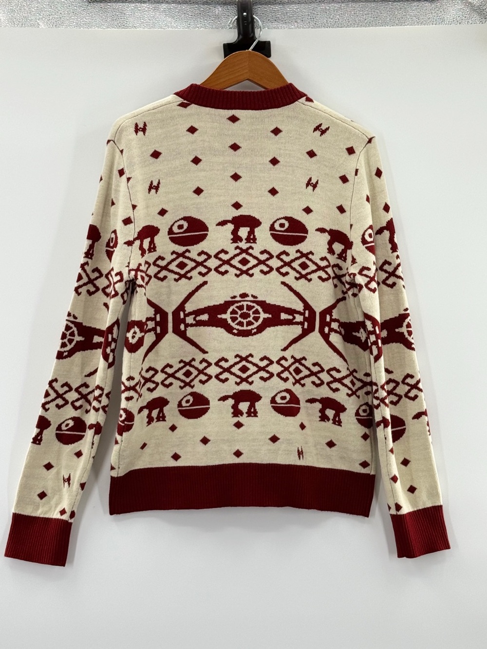 Star Wars Fair Isle Cardigan Sweater Death Star AT-AT Red Cream Size M - Picture 7 of 7